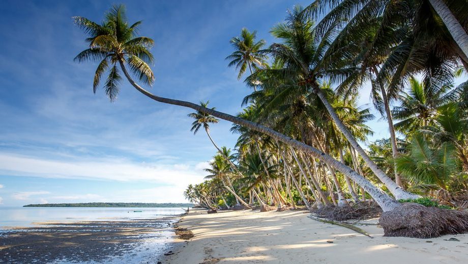 Secluded Beaches - Manta Ray Bay Resort - Yap, Micronesia